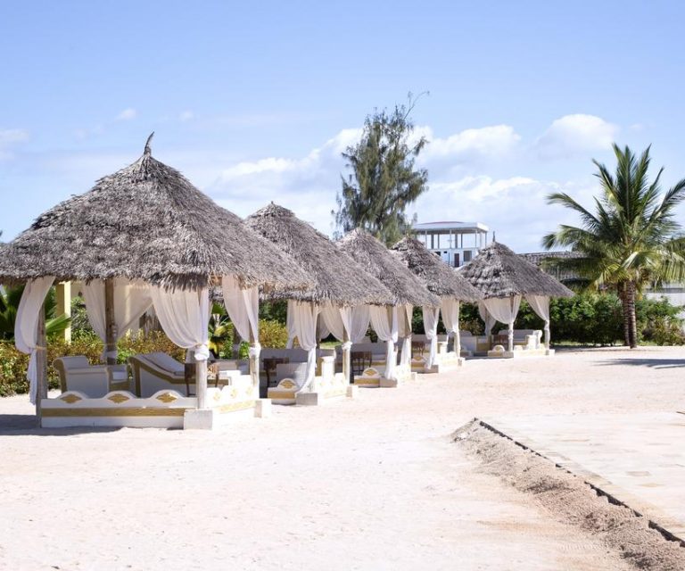 14 Days Luxury Zanzibar Beach Holiday